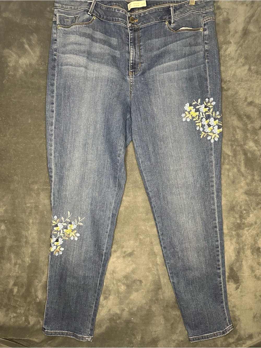 J. Jill Medium Blue Skinny Jeans with Yellow & White Floral Embroidery